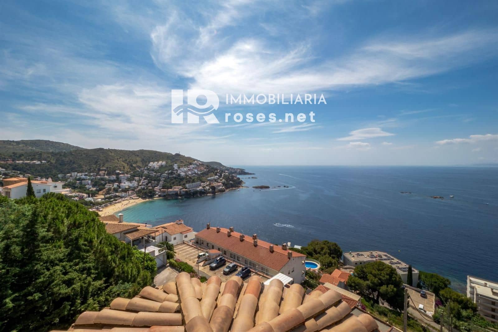 5 bedroom Villa for sale in Roses - € 970,000 (Ref: 9968619)