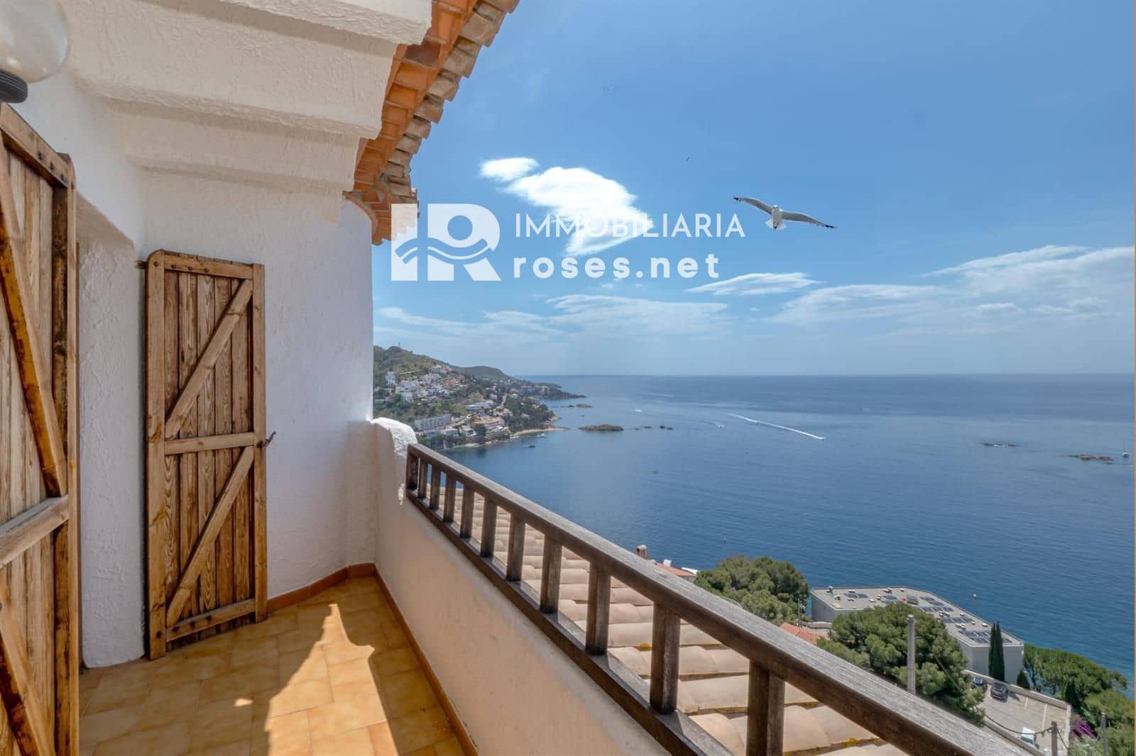 5 bedroom Villa for sale in Roses - € 970,000 (Ref: 9968619)