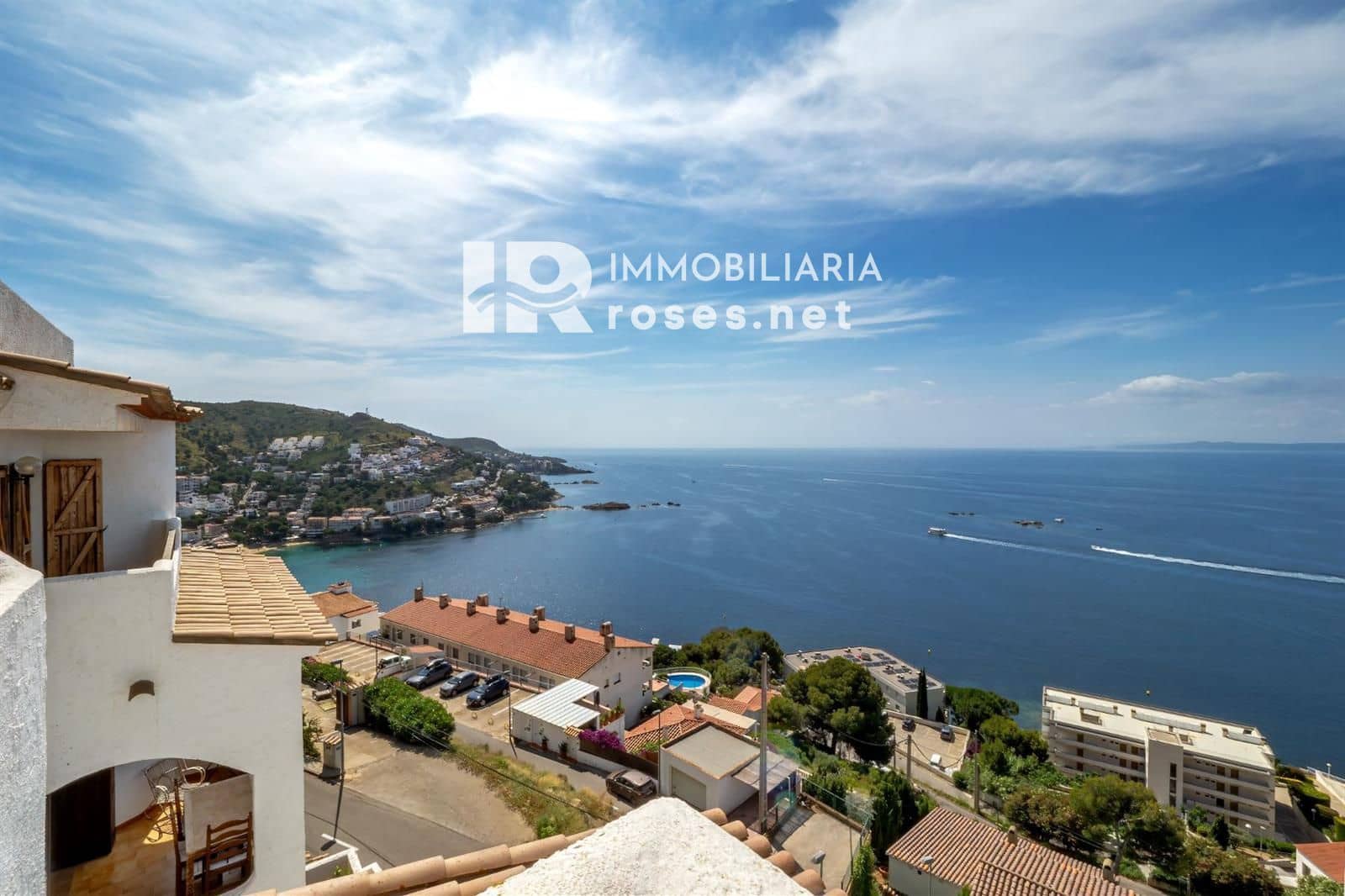 5 bedroom Villa for sale in Roses - € 970,000 (Ref: 9968619)