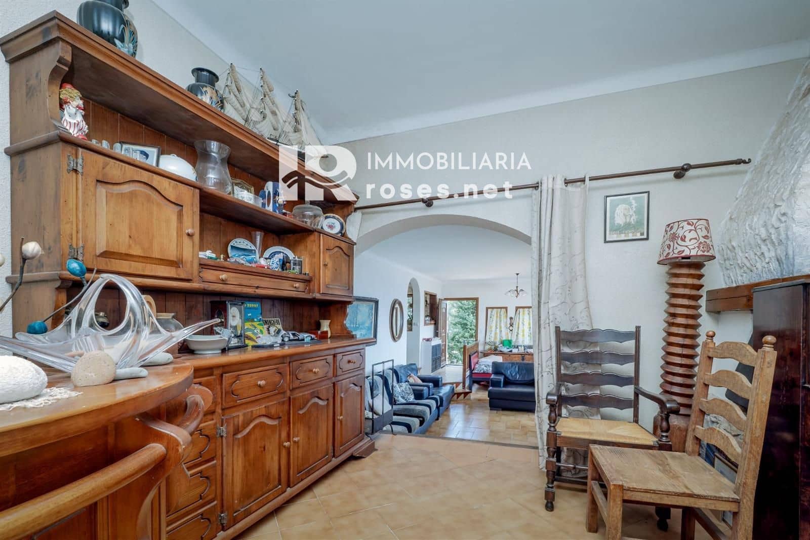 5 bedroom Villa for sale in Roses - € 970,000 (Ref: 9968619)