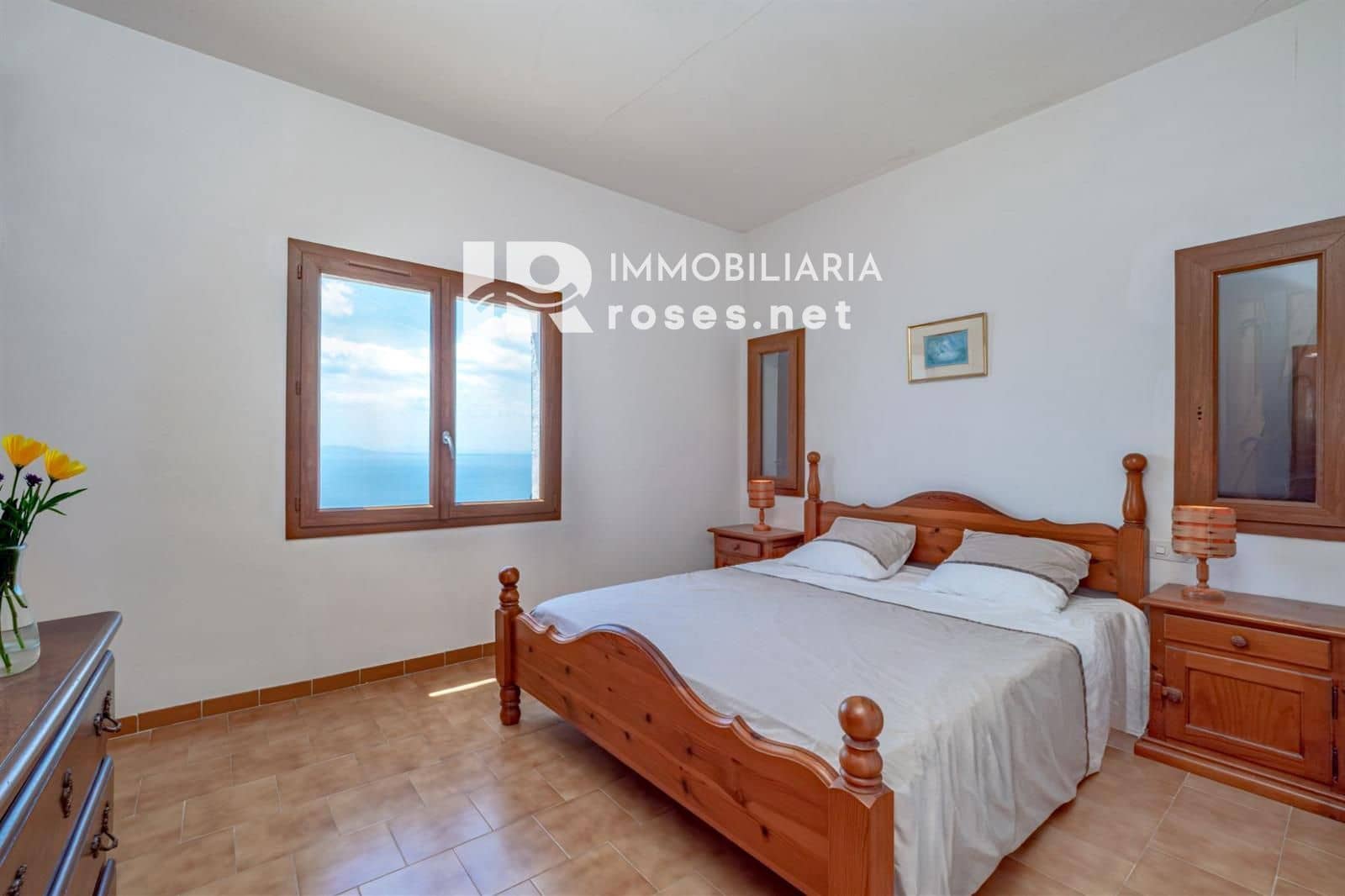 5 bedroom Villa for sale in Roses - € 970,000 (Ref: 9968619)