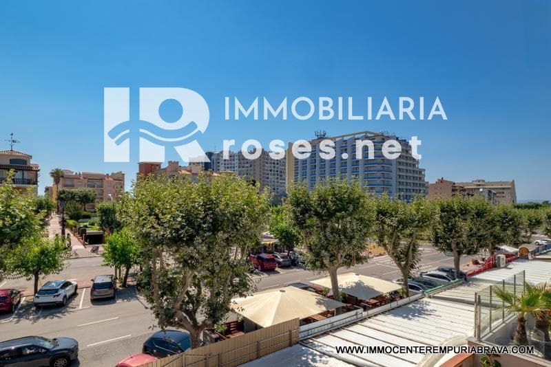 2 bedroom Flat for sale in Empuriabrava - € 249,000 (Ref: 9968620)