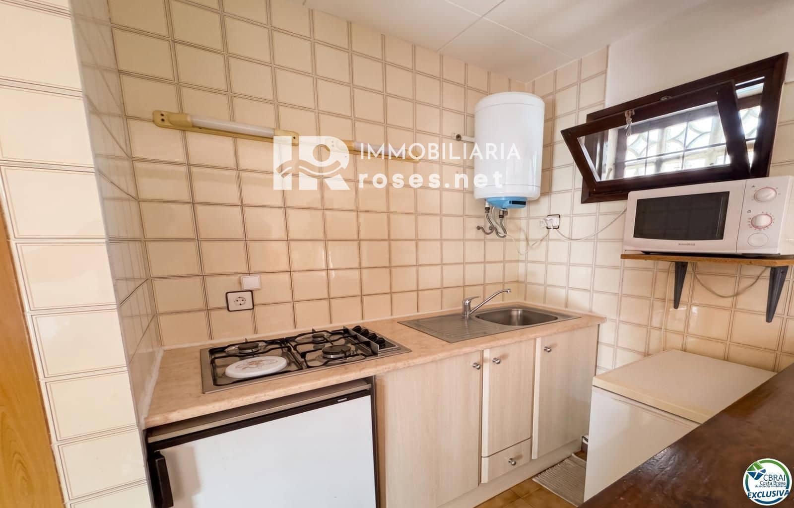 2 bedroom Townhouse for sale in Roses - € 178,000 (Ref: 9975675)