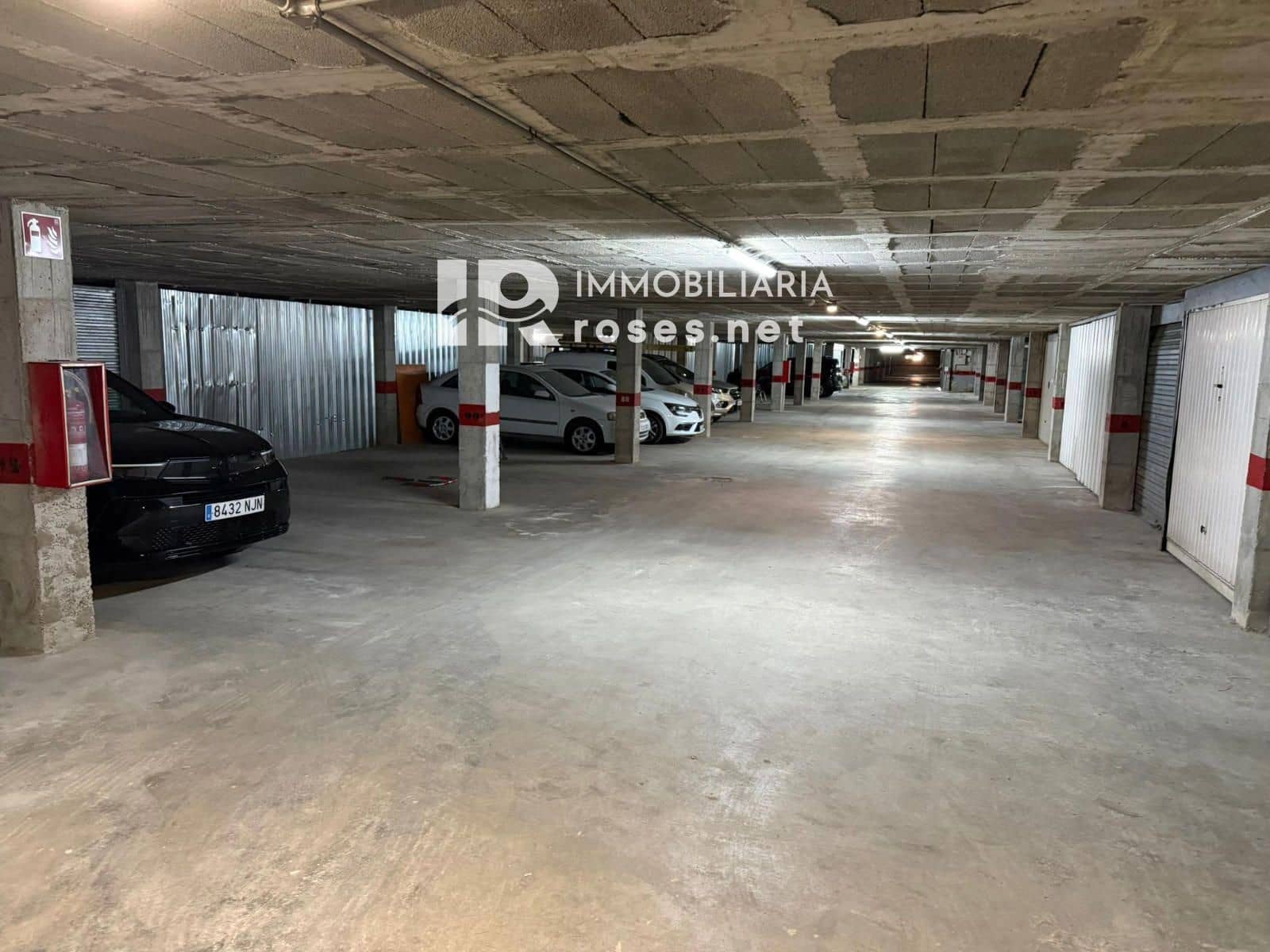 Garasje til salgs i Empuriabrava - € 24 000 (Ref: 9981564)