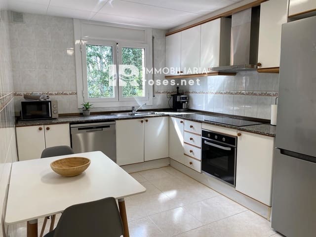 4 soverom Villa til salgs i Roses - € 390 000 (Ref: 9983253)