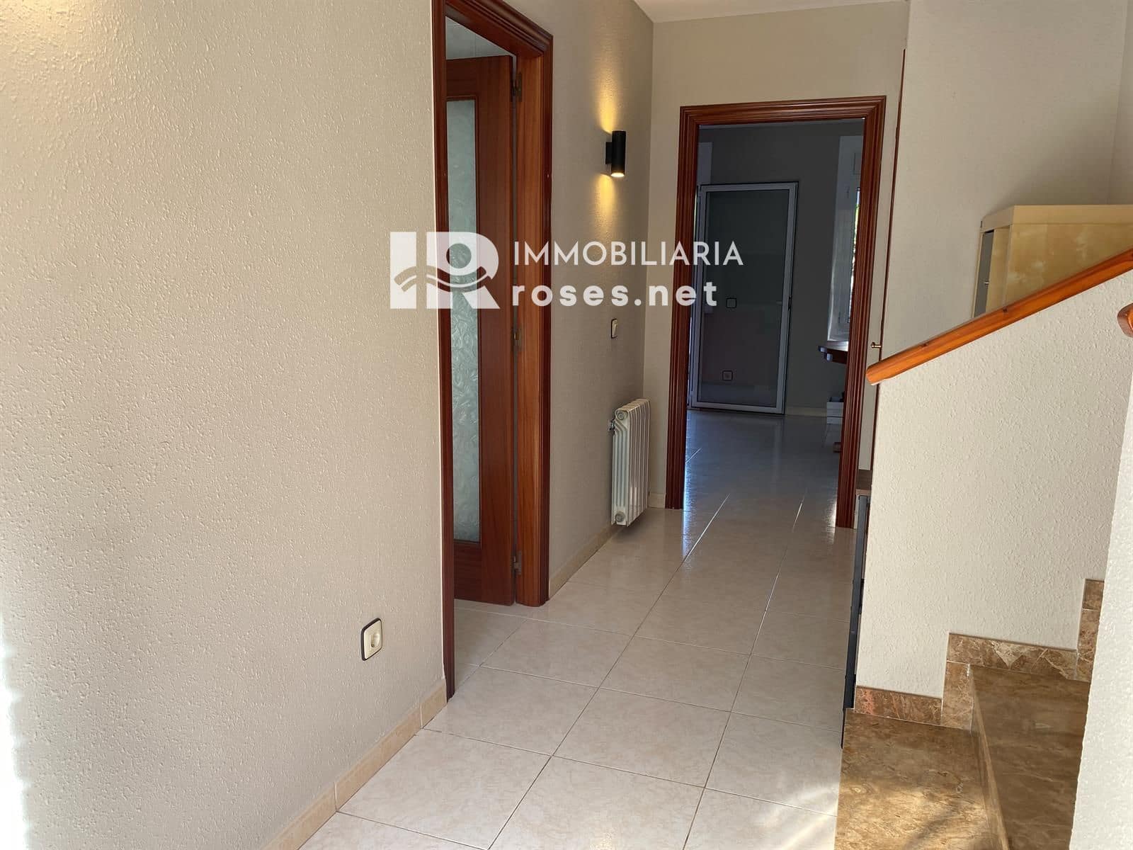 4 soverom Villa til salgs i Roses - € 390 000 (Ref: 9983253)
