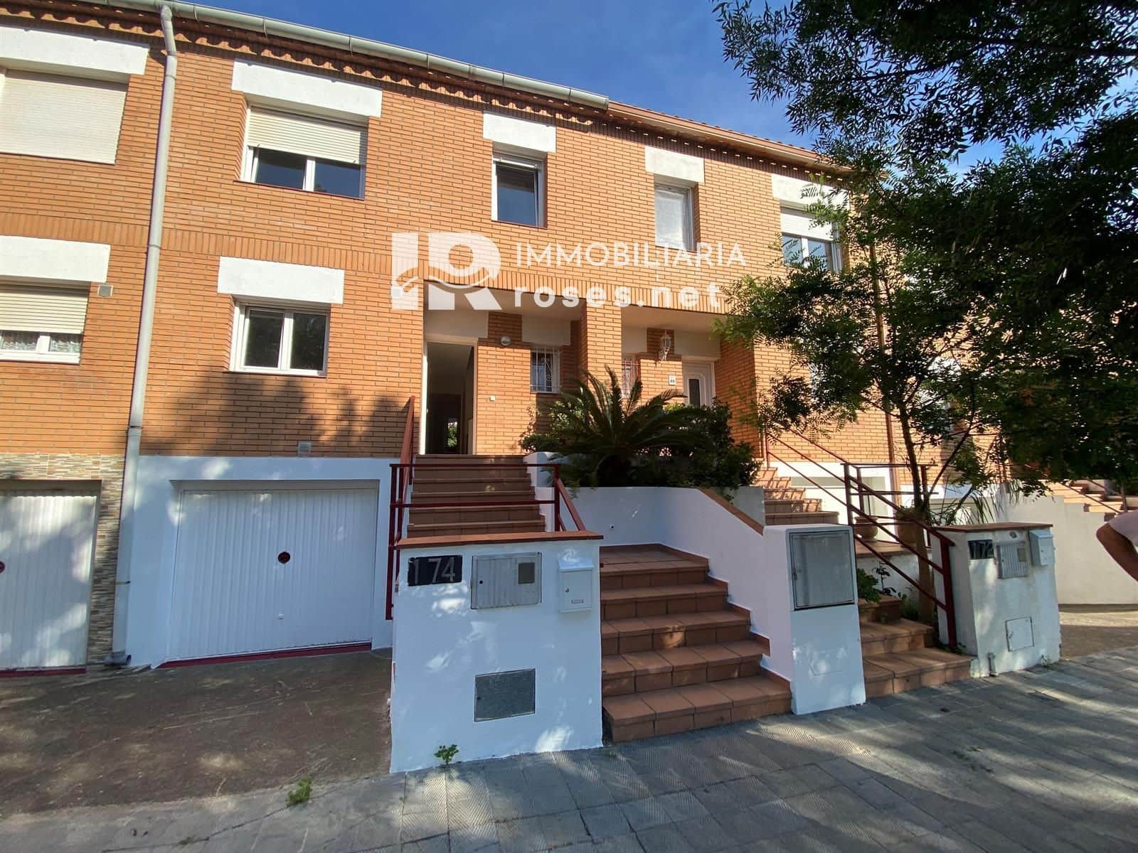 4 soverom Villa til salgs i Roses - € 390 000 (Ref: 9983253)
