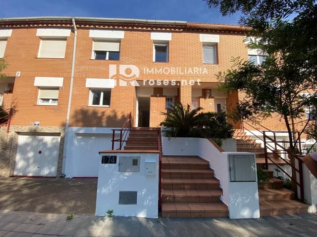 4 soverom Villa til salgs i Roses - € 390 000 (Ref: 9983253)