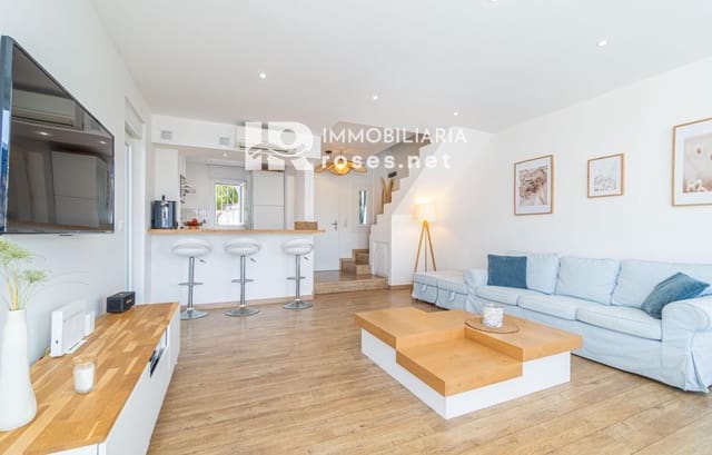 3 sypialnia Willa na sprzedaż w Santa Margarida, Roses z basenem garażem - 670 000 € (Ref: 9989866)