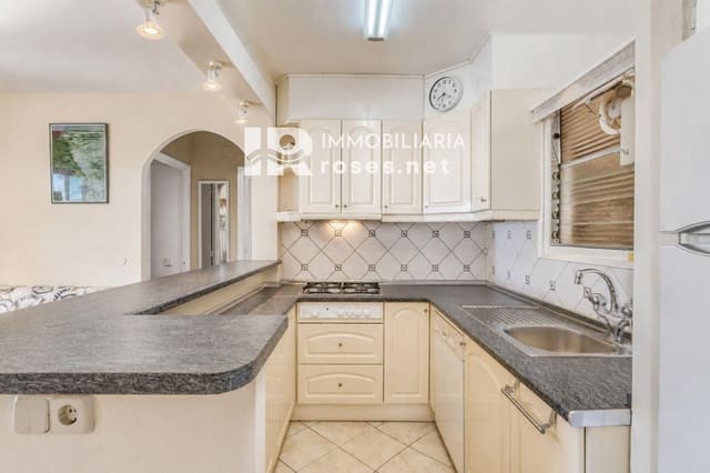 2 sypialnia Mieszkanie na sprzedaż w Roses z basenem - 270 000 € (Ref: 9989867)