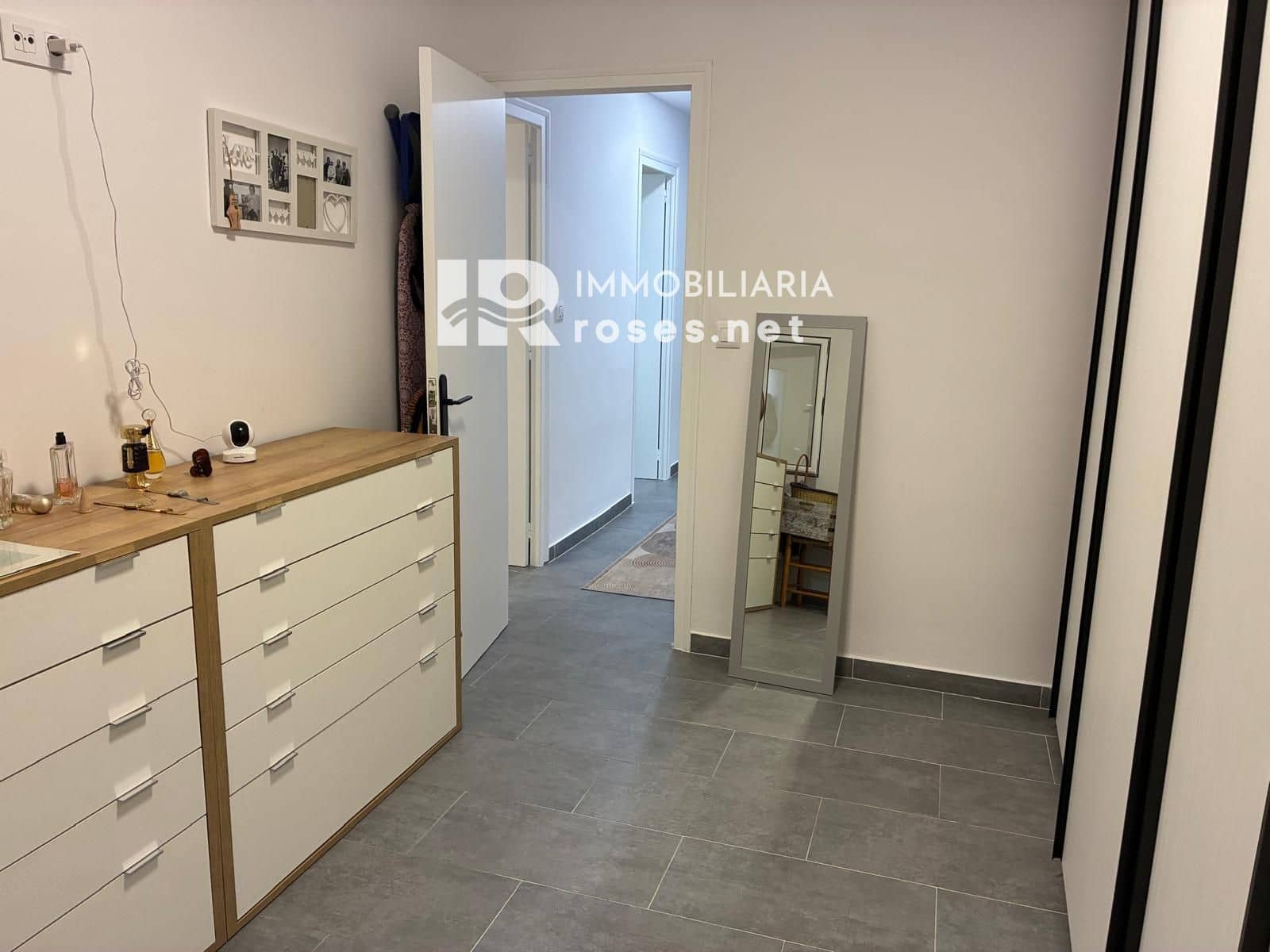 Piso de 3 habitaciones en Roses en venta - 189.000 € (Ref: 9990906)
