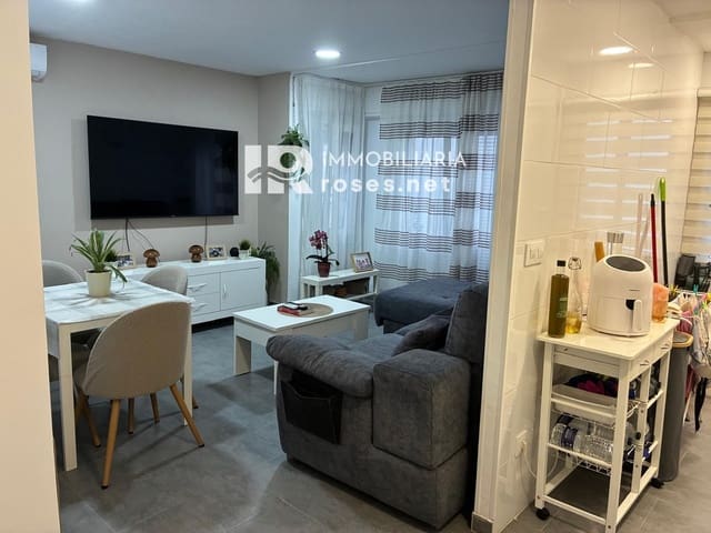 Piso de 3 habitaciones en Roses en venta - 189.000 € (Ref: 9990906)