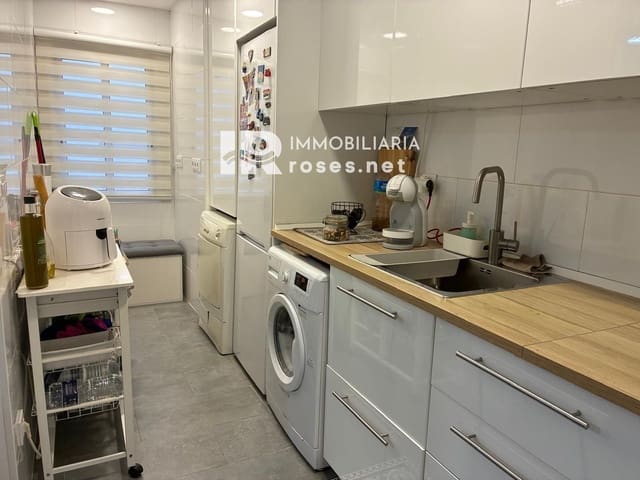 Piso de 3 habitaciones en Roses en venta - 189.000 € (Ref: 9990906)