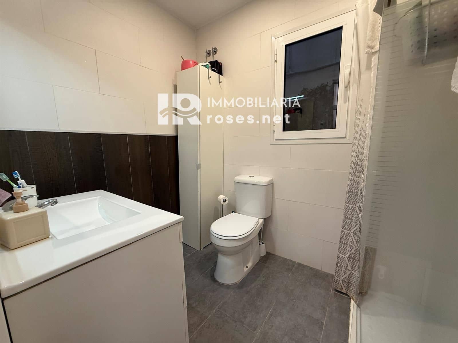 3 bedroom Flat for sale in Roses - € 189,000 (Ref: 9990906)