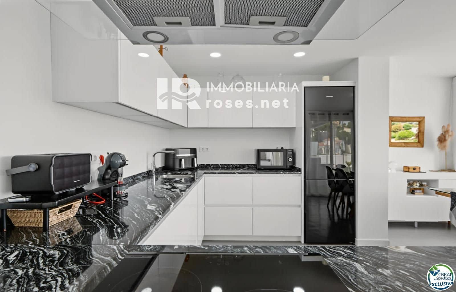 Chalet de 3 habitaciones en El Mas Fumats en venta con piscina garaje - 489.000 € (Ref: 9998972)