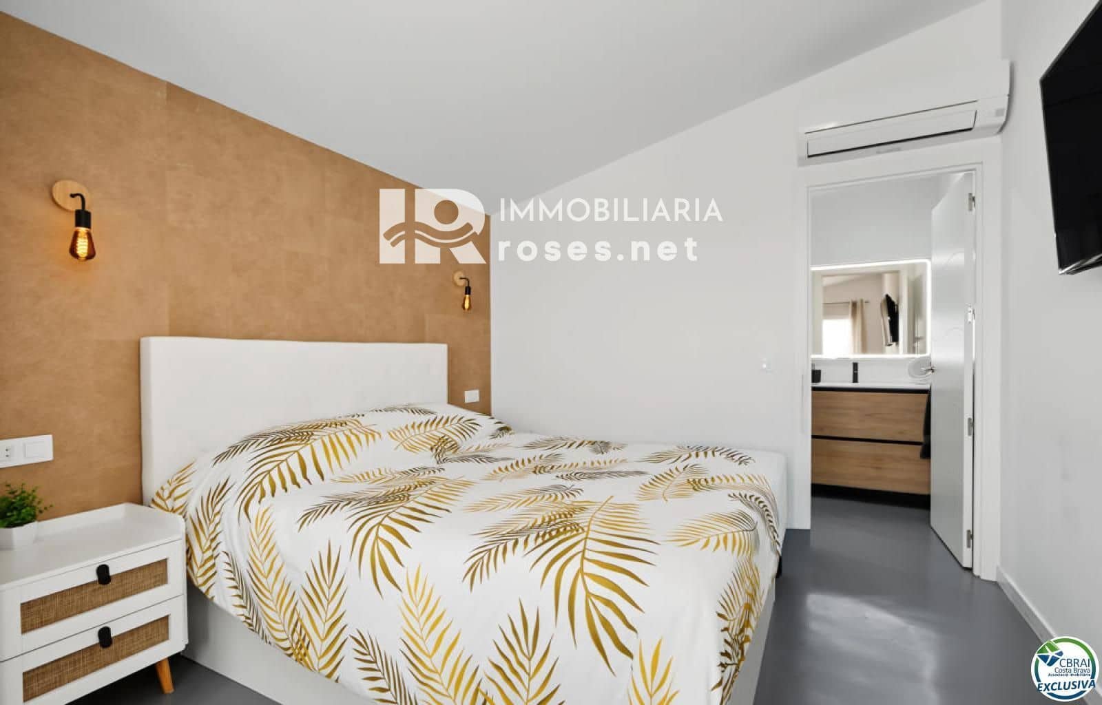 Chalet de 3 habitaciones en El Mas Fumats en venta con piscina garaje - 489.000 € (Ref: 9998972)