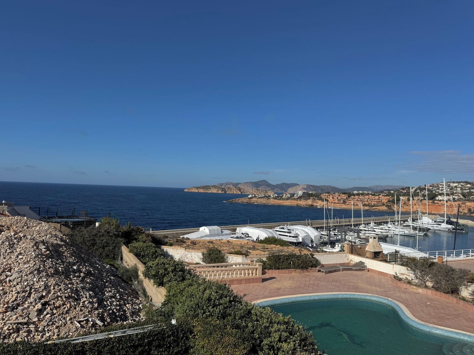 4 soveværelse Villa til salg i El Toro / Port Adriano med swimmingpool garage - € 2.300.000 (Ref: 8827171)
