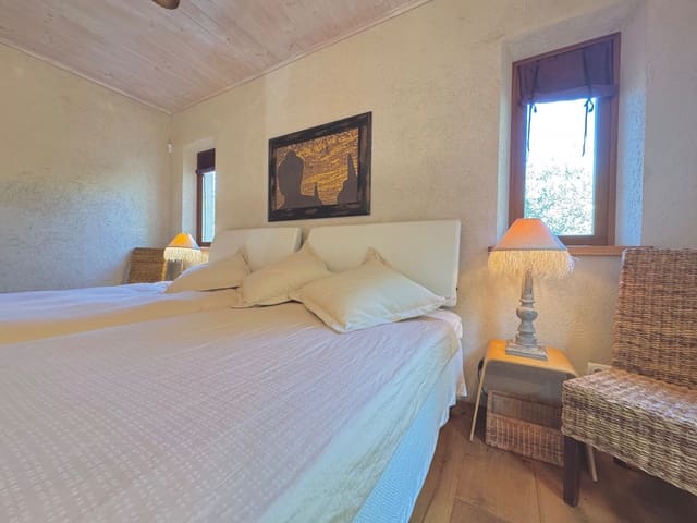 3 slaapkamer Villa te koop in Puigpunyent met zwembad garage - € 1.850.000 (Ref: 8993576)