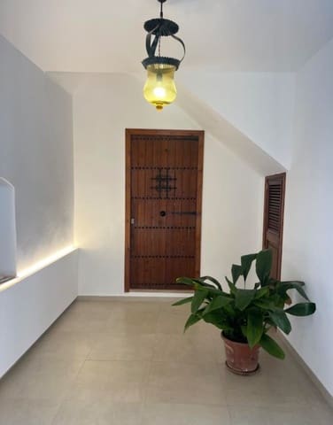 4 bedroom Townhouse for sale in Santa Eugènia with pool - € 565,000 (Ref: 9190860)