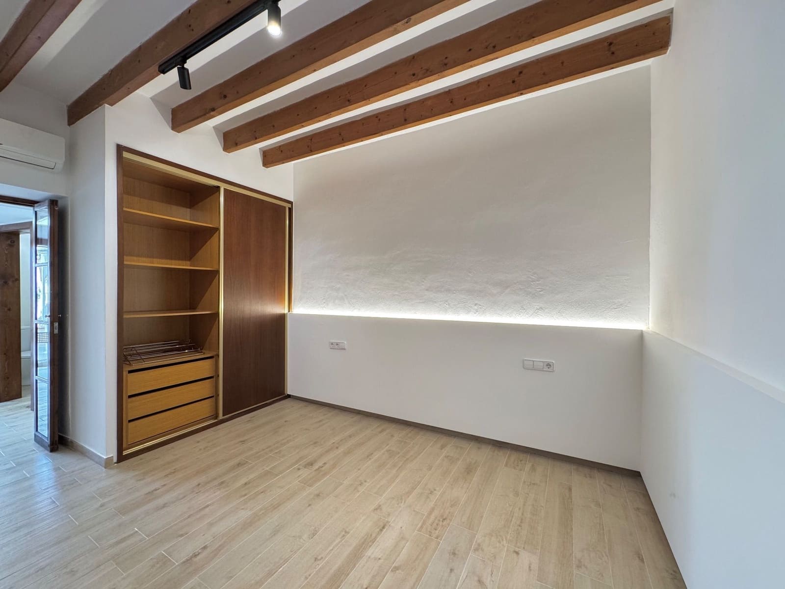 4 soveværelse Byhus til salg i Santa Eugenia med swimmingpool - € 565.000 (Ref: 9190860)