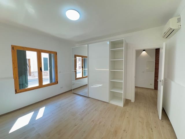 4 bedroom Townhouse for sale in Santa Eugènia with pool - € 565,000 (Ref: 9190860)