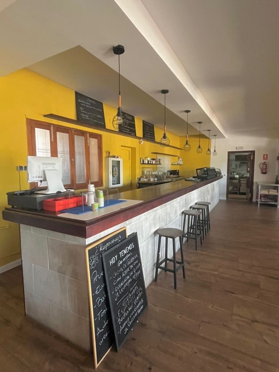 Erhverv til salg i Algaida - € 45.000 (Ref: 9212537)