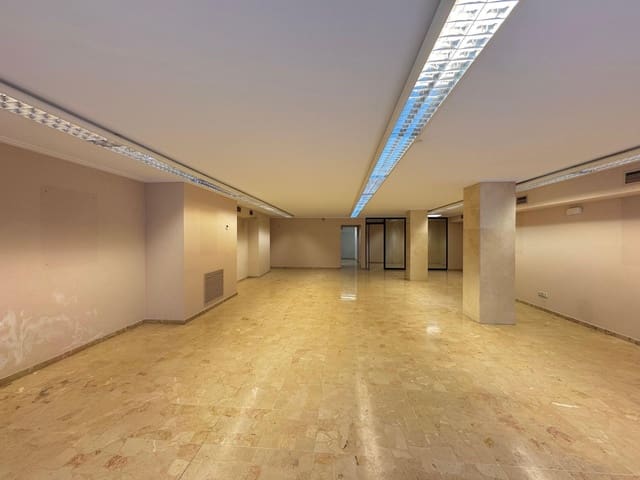 Komercyjne do wynajęcia w Palma de Mallorca - 4 000 € (Ref: 9281069)