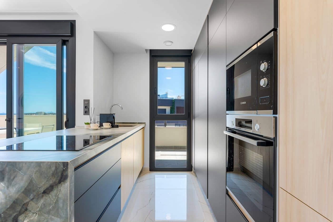 3 sypialnia Penthouse na sprzedaż w Orihuela Costa z basenem garażem - 990 000 € (Ref: 9409417)