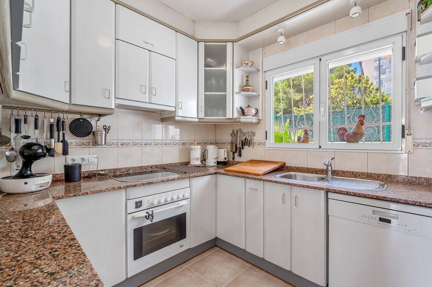 3 bedroom Villa for sale in Los Montesinos with pool garage - € 490,000 (Ref: 9409422)