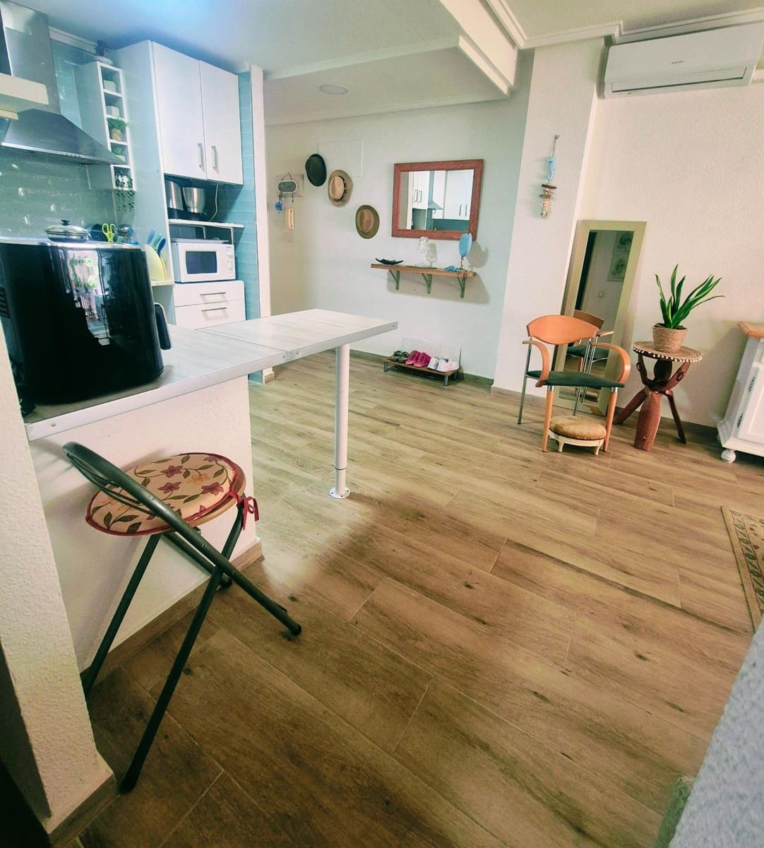 2 chambre Appartement à vendre à Torrevieja - 239 900 € (Ref: 9409426)