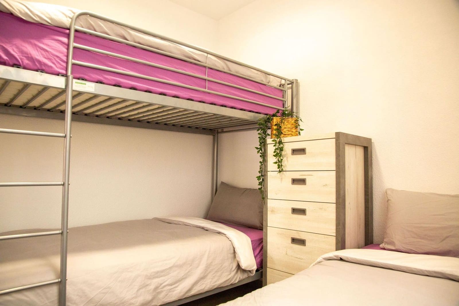 2 sypialnia Mieszkanie do wynajęcia w Torrevieja - 1 100 € (Ref: 9409429)