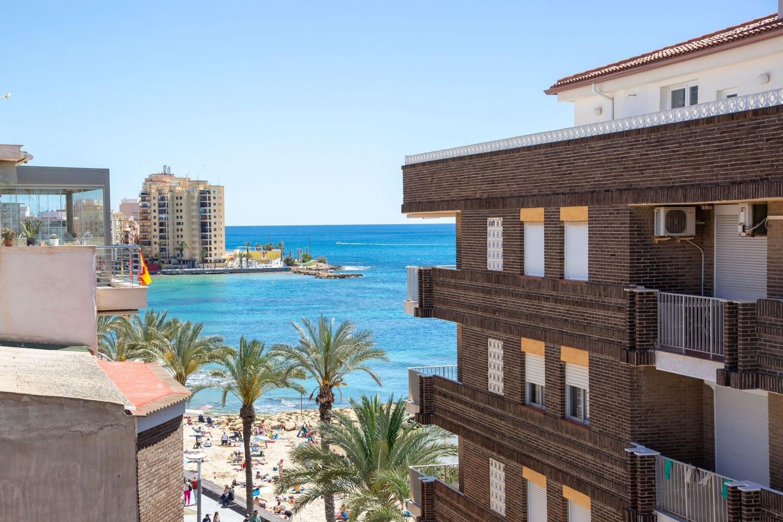 2 sypialnia Mieszkanie do wynajęcia w Torrevieja - 1 100 € (Ref: 9409429)