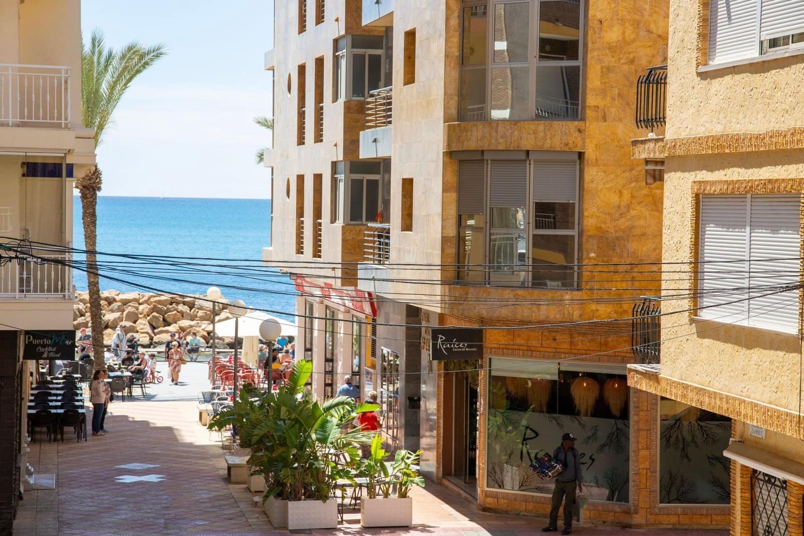 2 sypialnia Mieszkanie do wynajęcia w Torrevieja - 1 100 € (Ref: 9409429)