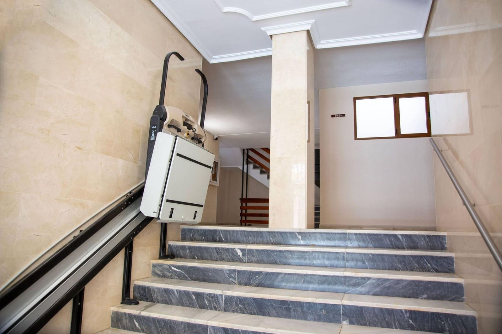 2 sypialnia Mieszkanie do wynajęcia w Torrevieja - 1 100 € (Ref: 9409429)