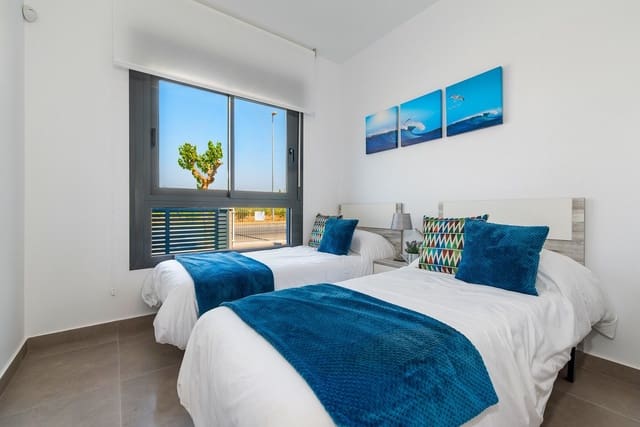 2 chambre Bungalow à vendre à Pilar de la Horadada avec piscine - 249 000 € (Ref: 9409440)