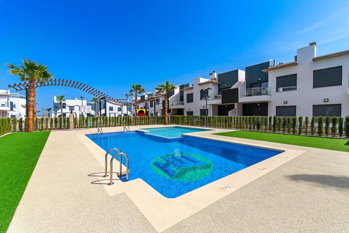 2 chambre Bungalow à vendre à Pilar de la Horadada avec piscine - 249 000 € (Ref: 9409440)