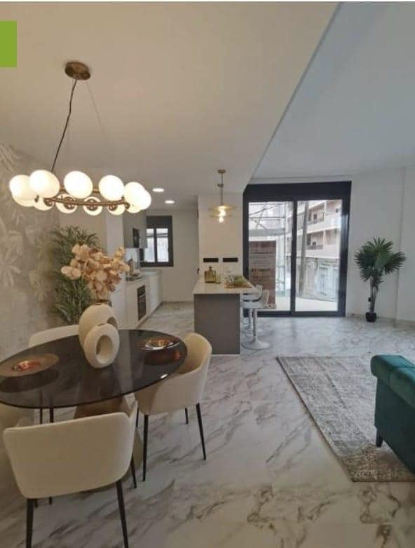 3 slaapkamer Appartement te koop in Guardamar del Segura met garage - € 300.000 (Ref: 9409442)