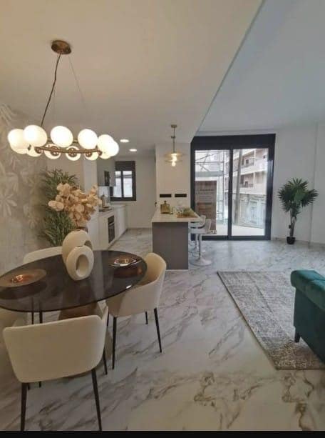 3 slaapkamer Appartement te koop in Guardamar del Segura met garage - € 300.000 (Ref: 9409442)