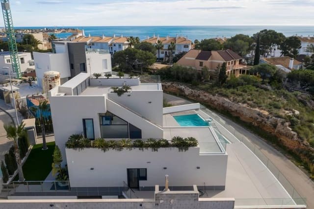 2 makuuhuone Huvila myytävänä paikassa Campoamor, Orihuela mukana uima-altaan - 700 000 € (Ref: 9409445)