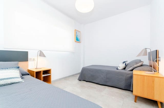 3 makuuhuone Huvila myytävänä paikassa El Chaparral - La Siesta - La Torreta, Torrevieja mukana uima-altaan - 349 000 € (Ref: 9409447)