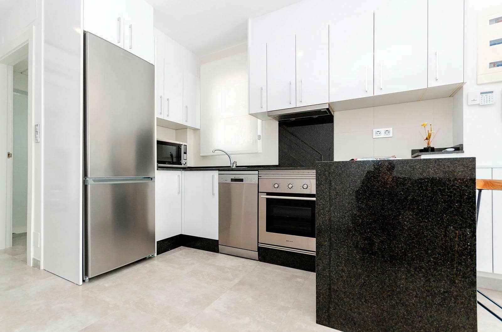 3 makuuhuone Huvila myytävänä paikassa Torrevieja mukana uima-altaan - 349 000 € (Ref: 9409447)