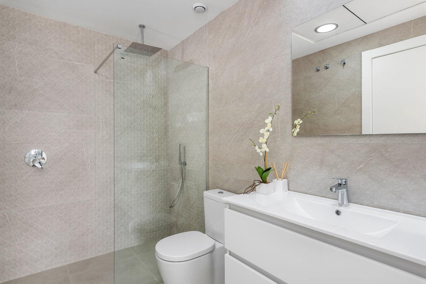 3 bedroom Villa for sale in Benijofar with pool - € 399,900 (Ref: 9409454)