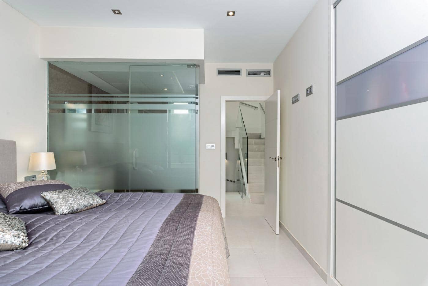 3 camera da letto Villa in vendita in Dona Pepa con piscina - 315.000 € (Rif: 9409470)