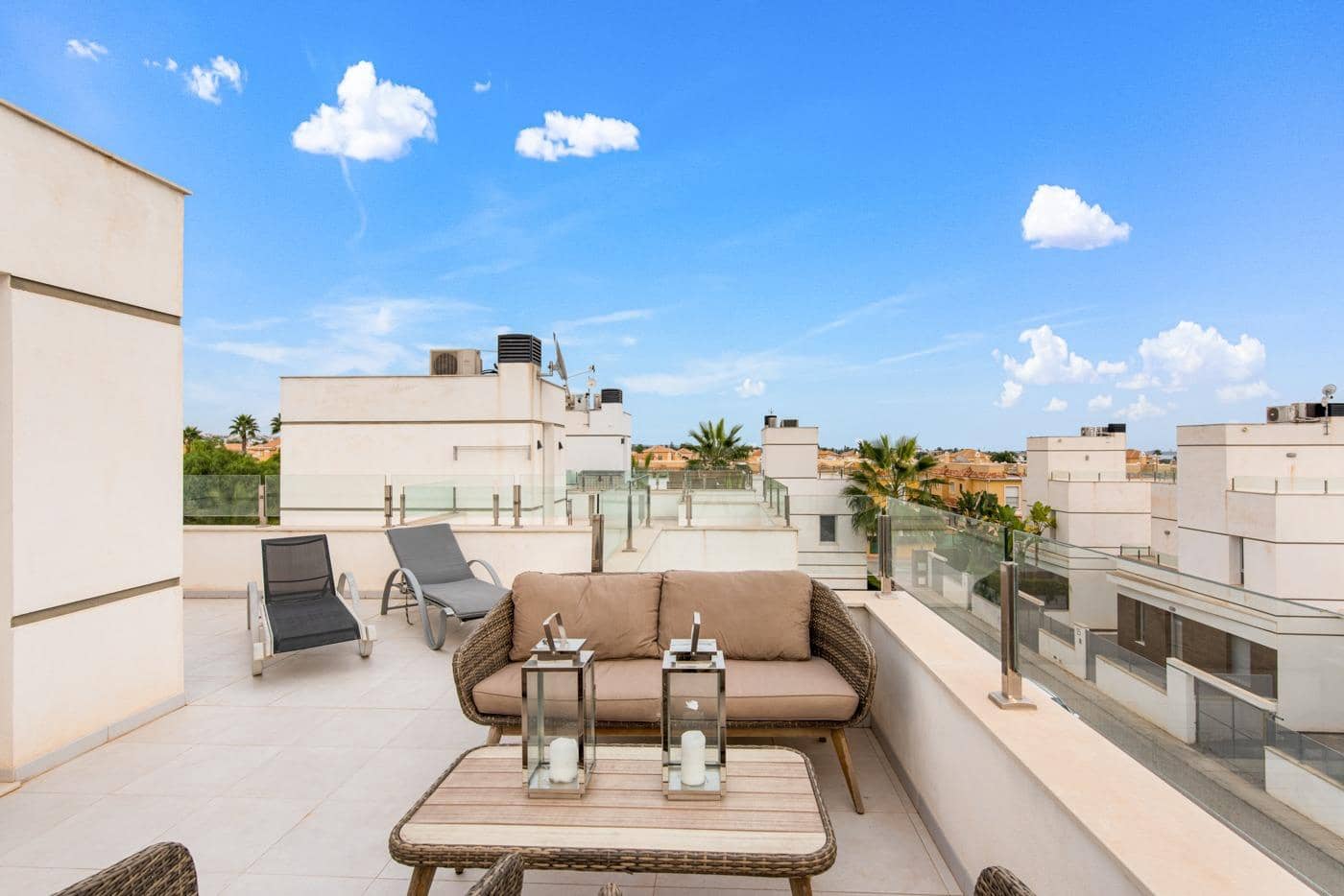 3 camera da letto Villa in vendita in Dona Pepa con piscina - 315.000 € (Rif: 9409470)