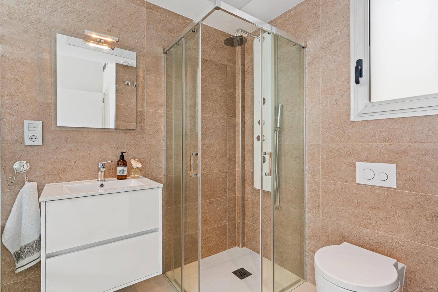 3 camera da letto Villa in vendita in Dona Pepa con piscina - 315.000 € (Rif: 9409470)