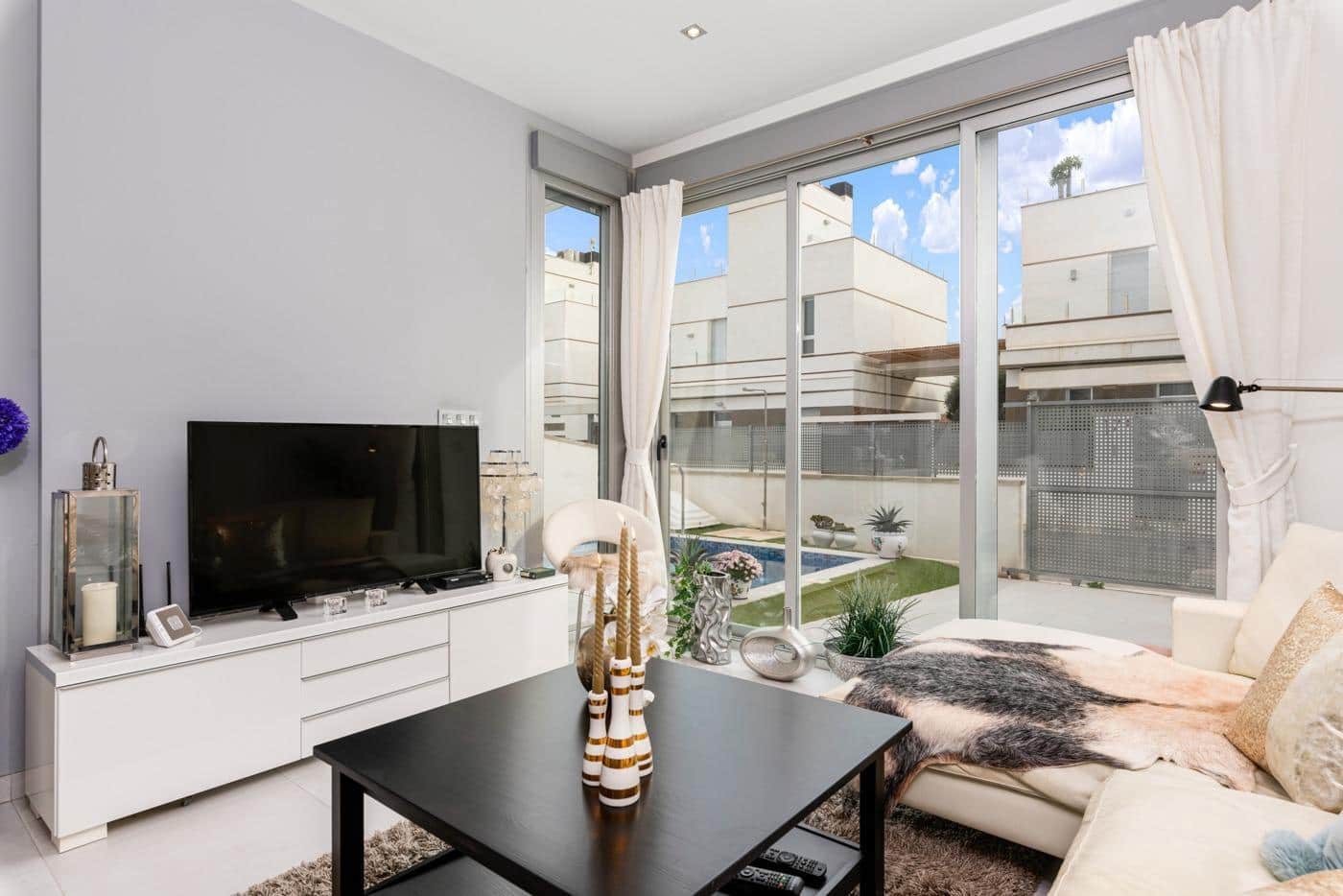 3 camera da letto Villa in vendita in Dona Pepa con piscina - 315.000 € (Rif: 9409470)