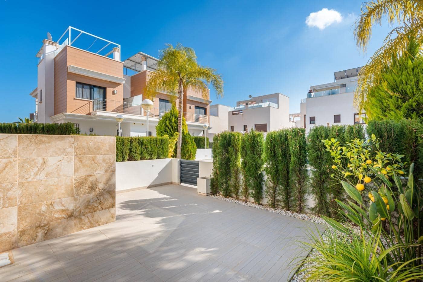 3 bedroom Terraced Villa for sale in Ciudad Quesada - € 329,000 (Ref: 9409471)