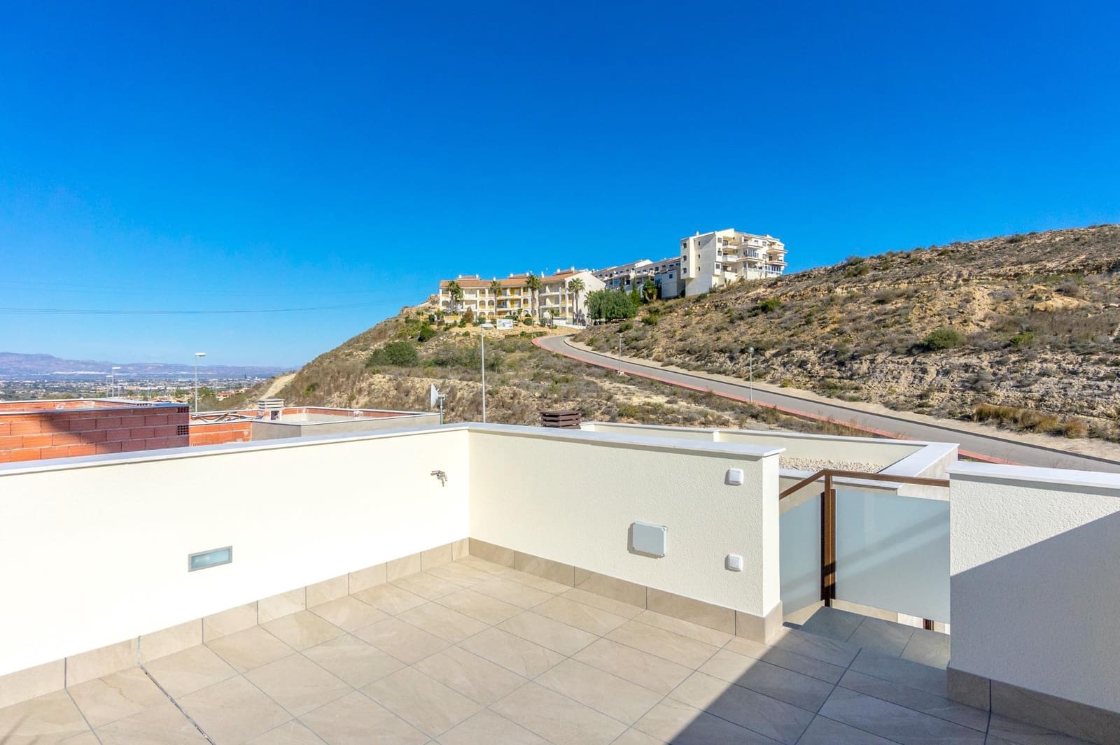 3 bedroom Villa for sale in Rojales with pool - € 459,000 (Ref: 9409476)