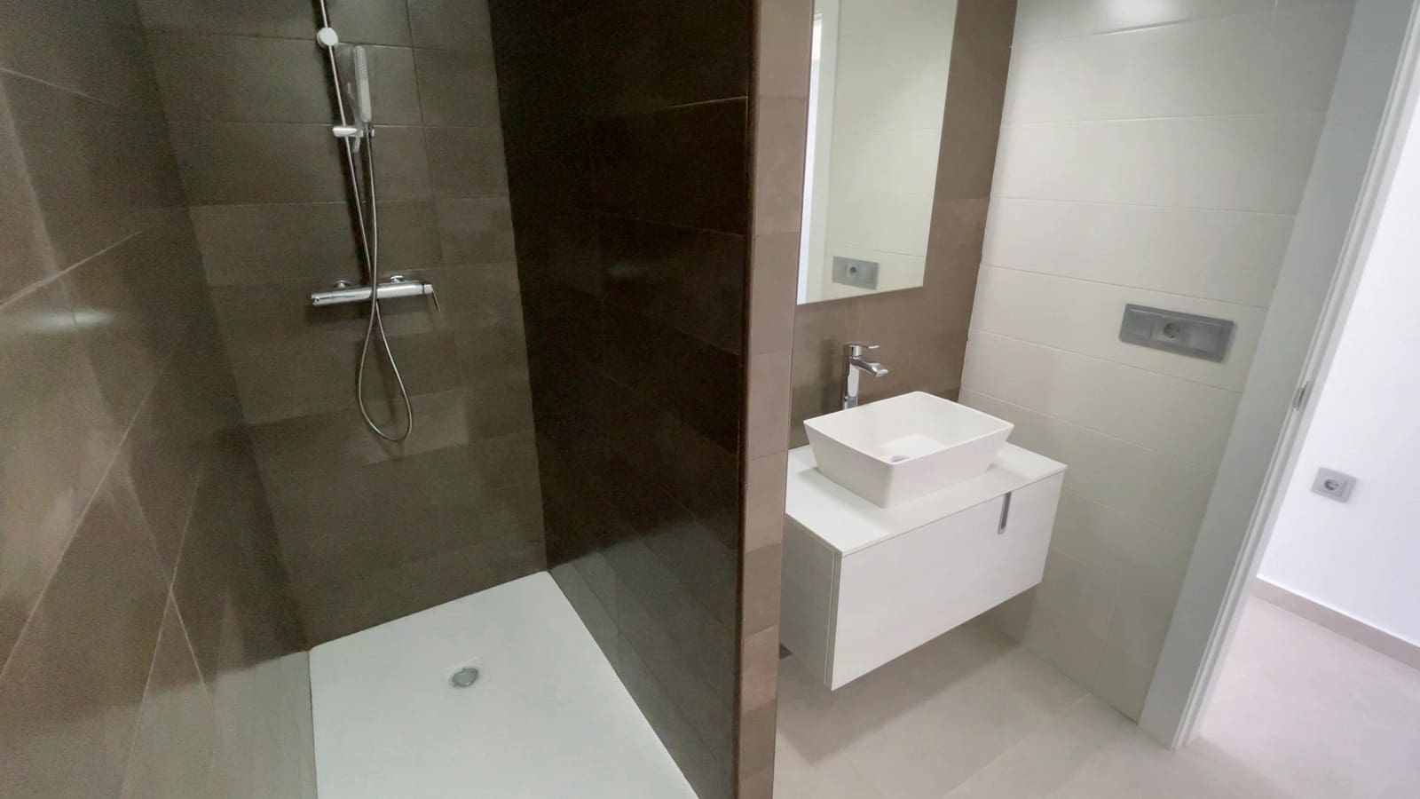 3 bedroom Villa for sale in Daya Nueva with pool - € 336,000 (Ref: 9409484)