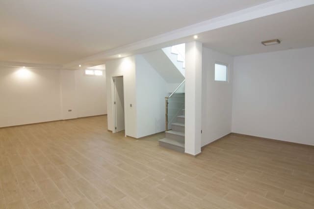 3 makuuhuone Huvila myytävänä paikassa Los Frutales, Torrevieja mukana uima-altaan - 560 000 € (Ref: 9409495)